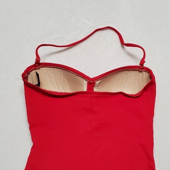 LA Blanca Island Goddess Deep Coral Halter Bandeau Twist Front Swimsuit 4 - Picture 6 of 12
